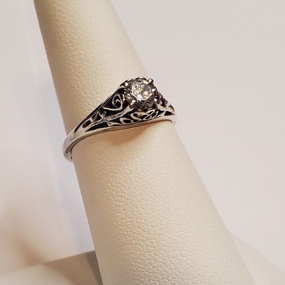 Vintage Scrolled Sterling Ring - Picture 14 of 16